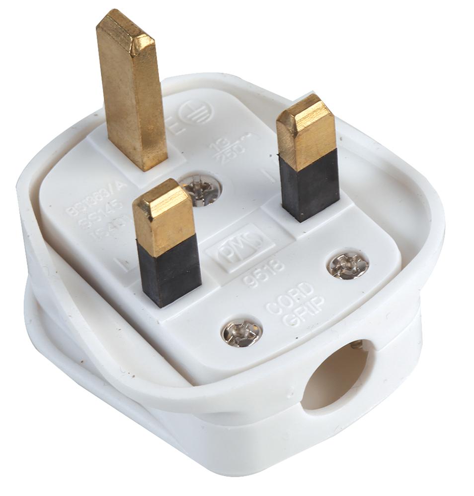 Pro Elec 9518 3A Box Of 20 Plug 3A White Box Of 20, Pk20